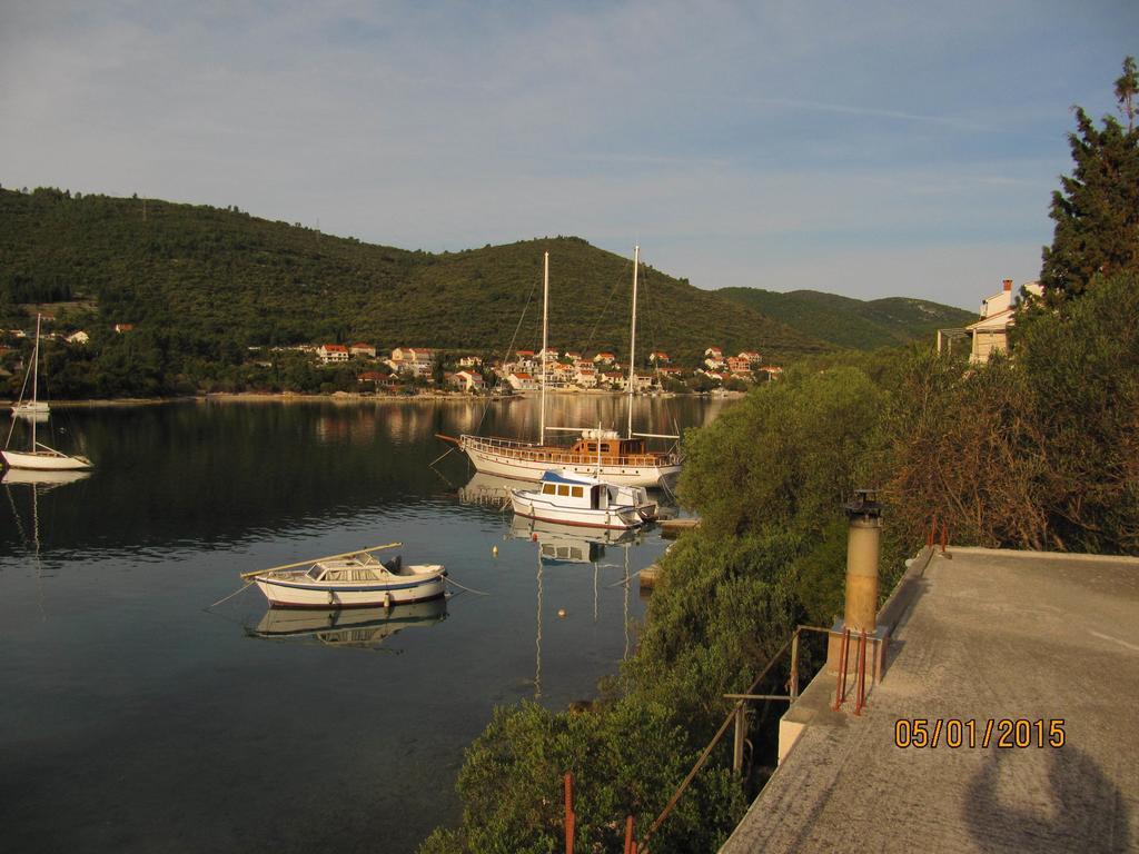 Apartmans And Rooms Dunjini Dvori Korčula Extérieur photo