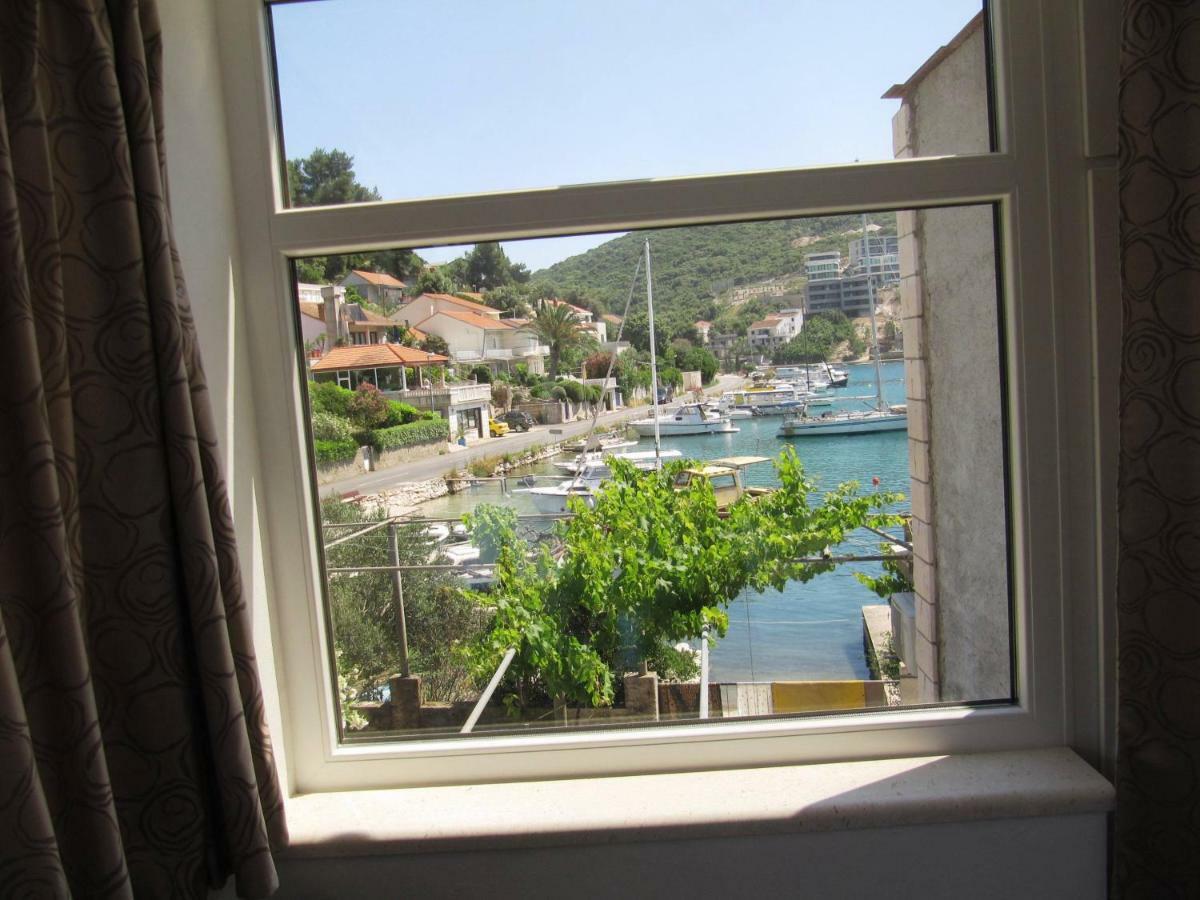 Apartmans And Rooms Dunjini Dvori Korčula Extérieur photo