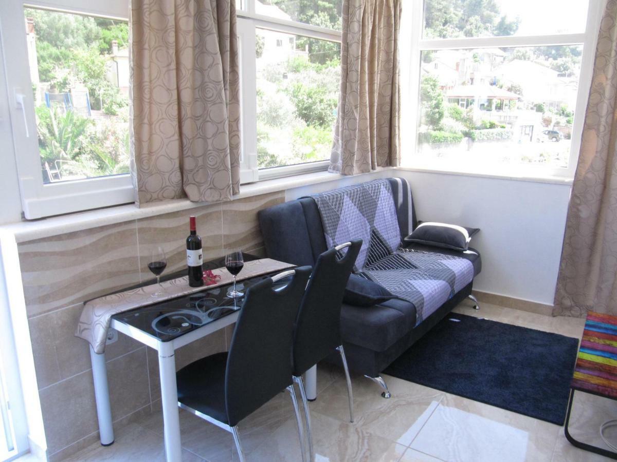 Apartmans And Rooms Dunjini Dvori Korčula Extérieur photo