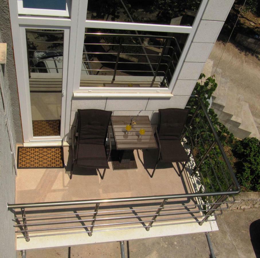 Apartmans And Rooms Dunjini Dvori Korčula Extérieur photo