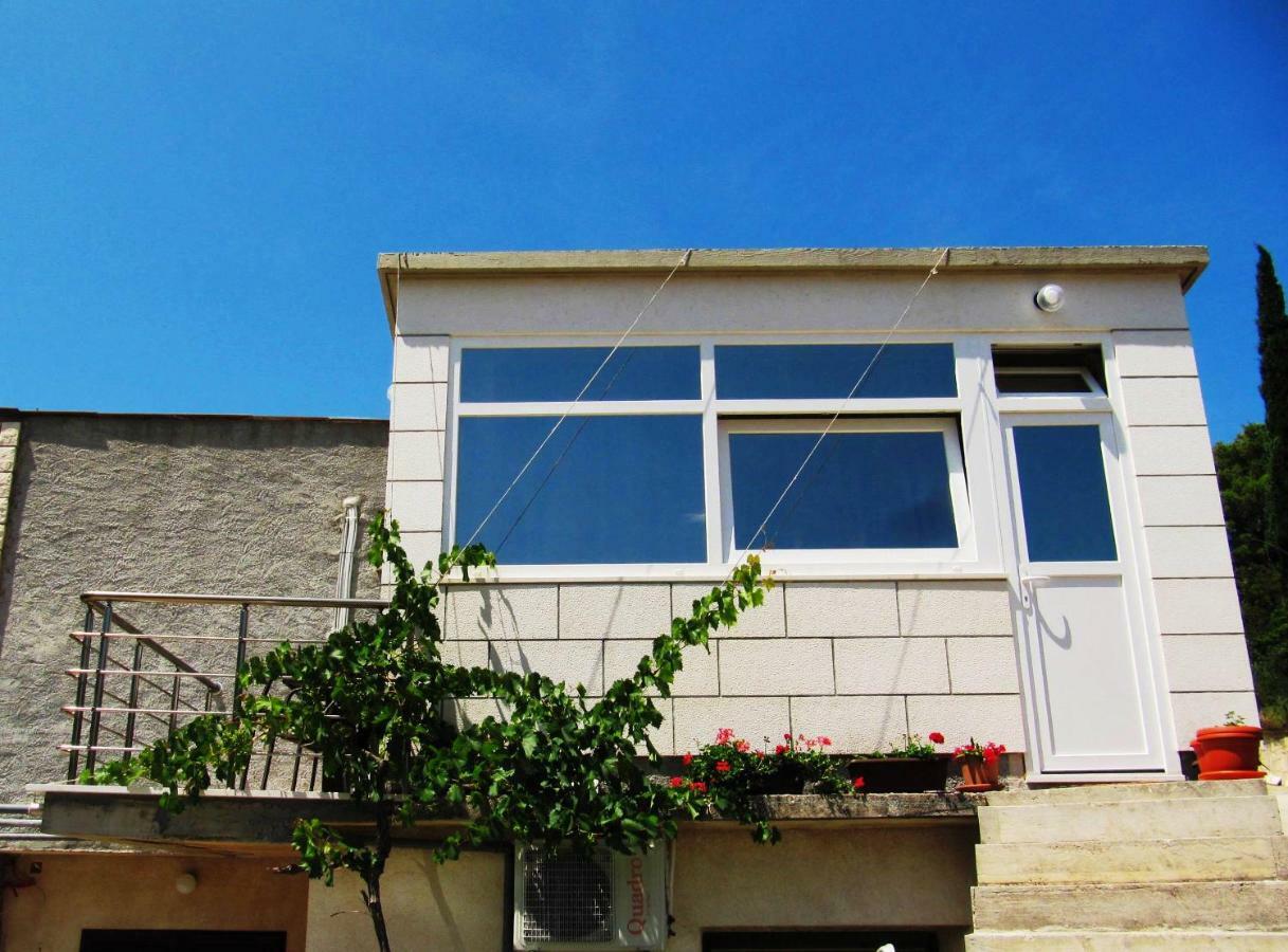 Apartmans And Rooms Dunjini Dvori Korčula Extérieur photo