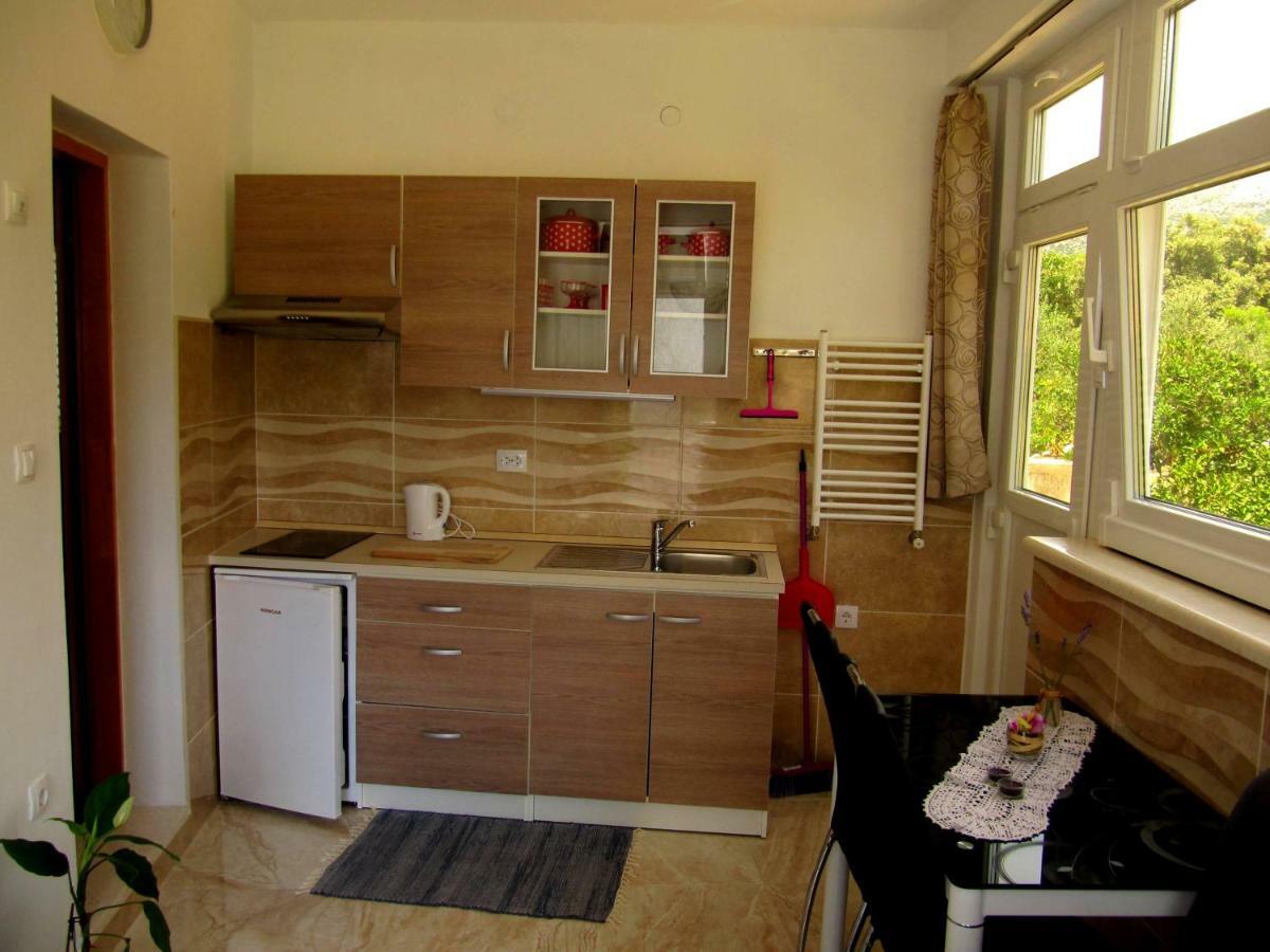 Apartmans And Rooms Dunjini Dvori Korčula Extérieur photo