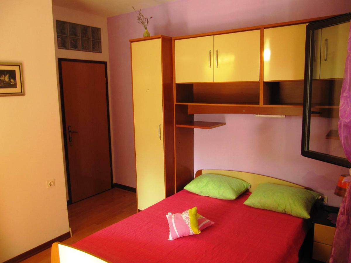Apartmans And Rooms Dunjini Dvori Korčula Extérieur photo