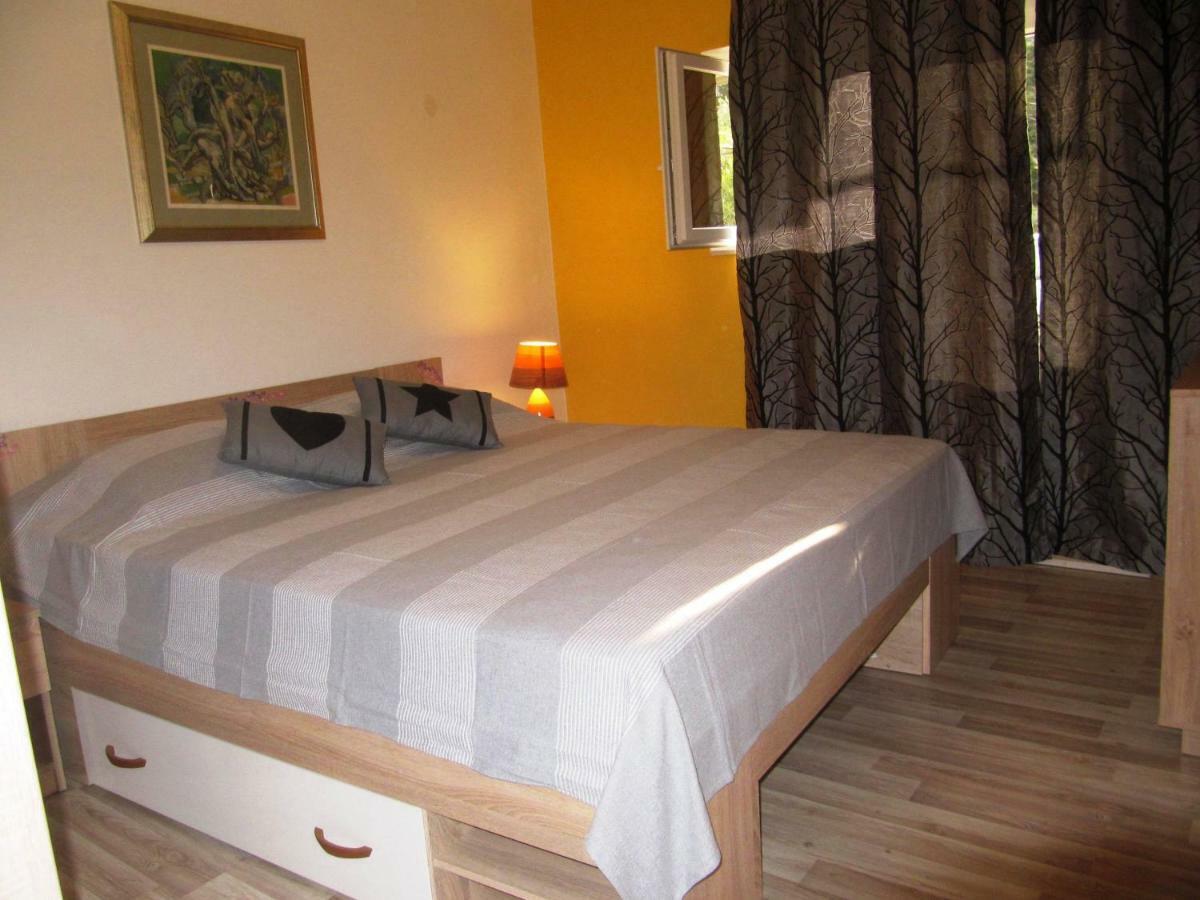 Apartmans And Rooms Dunjini Dvori Korčula Extérieur photo